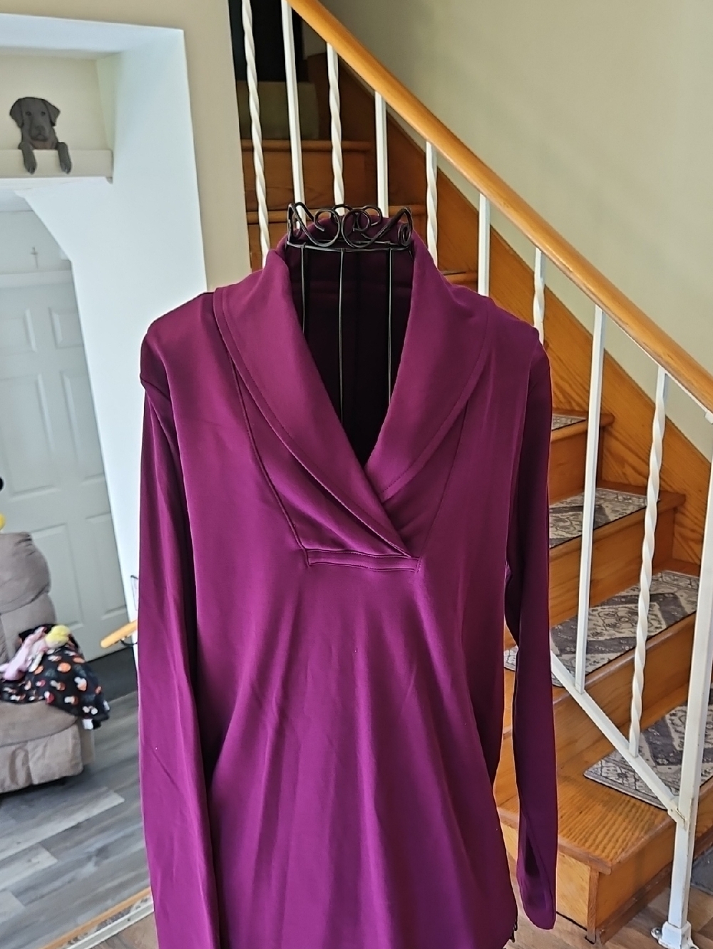 👚L.L. Bean Bright Raspberry V Neck Top - Picture 2 of 7